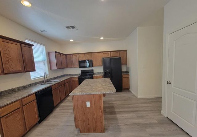 7226 S 48th Glen, Laveen, AZ 85339