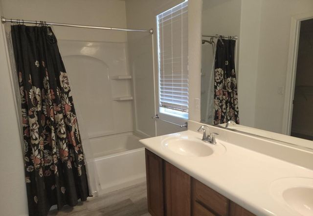 7226 S 48th Glen, Laveen, AZ 85339