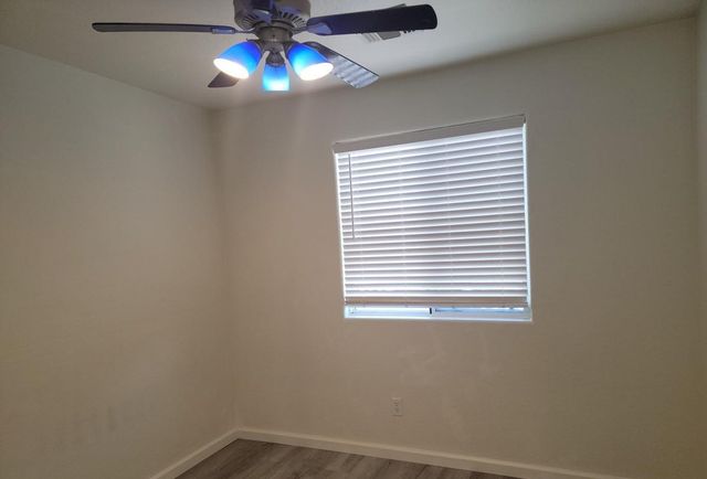 7226 S 48th Glen, Laveen, AZ 85339