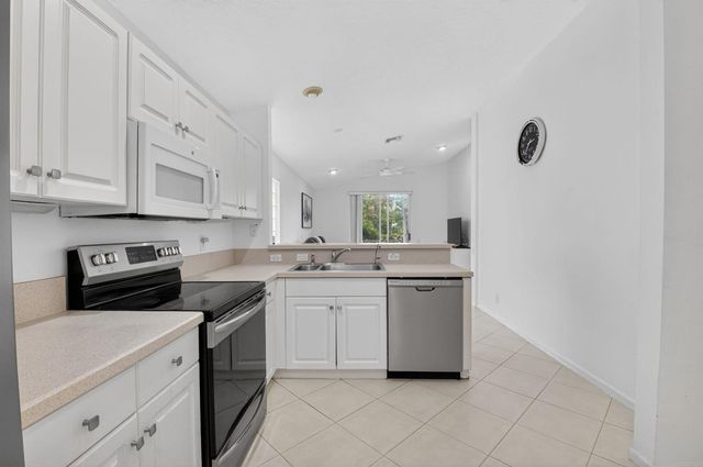 5304 Wycombe Avenue, Boynton Beach, FL 33437