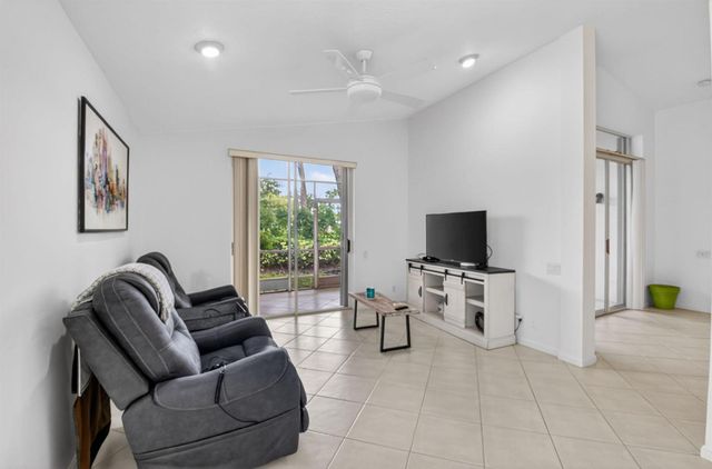 5304 Wycombe Avenue, Boynton Beach, FL 33437