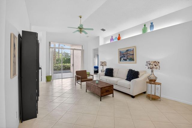 5304 Wycombe Avenue, Boynton Beach, FL 33437