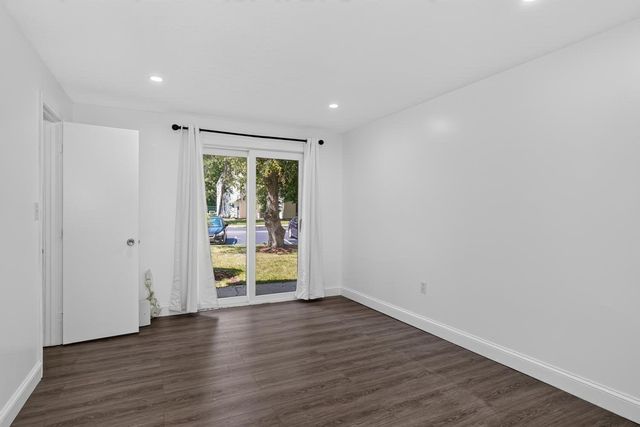 20 Walden Drive 15, Natick, MA 01760