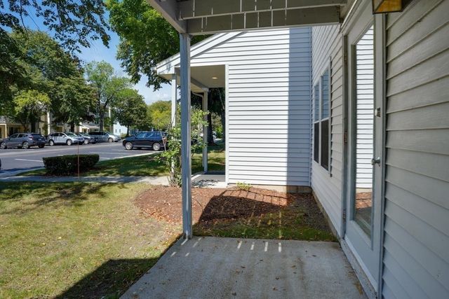 20 Walden Drive 15, Natick, MA 01760