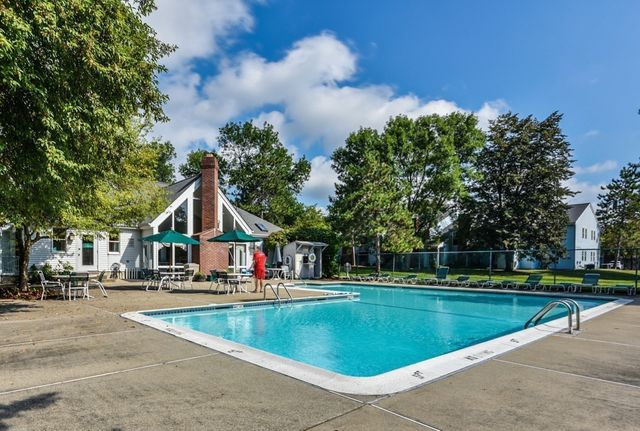 20 Walden Drive 15, Natick, MA 01760