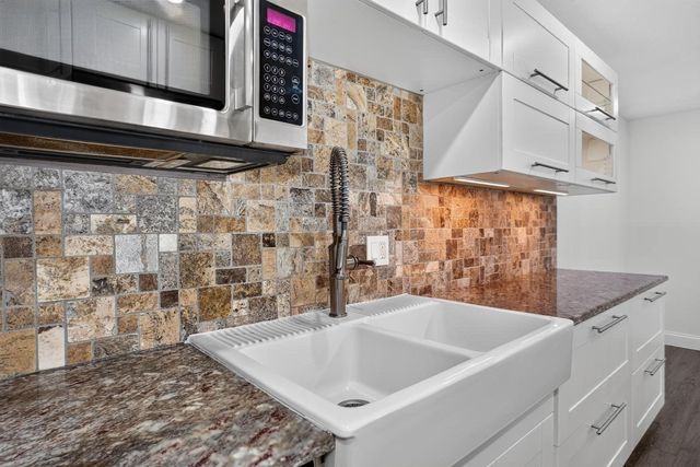 20 Walden Drive 15, Natick, MA 01760