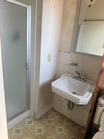 505 Reynolds Dr, Petaluma, CA 94954