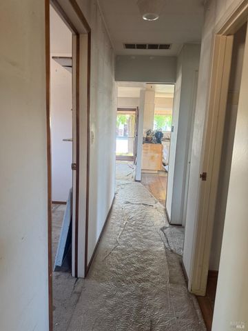 505 Reynolds Dr, Petaluma, CA 94954