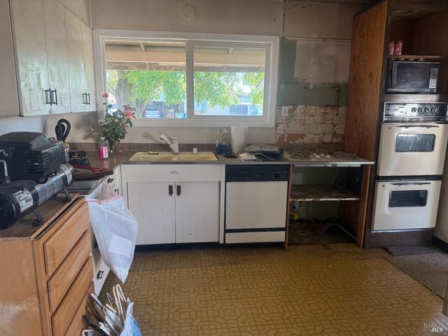 505 Reynolds Dr, Petaluma, CA 94954