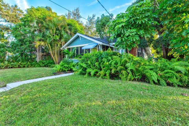 2121 7TH AVENUE W, Bradenton, FL 34205