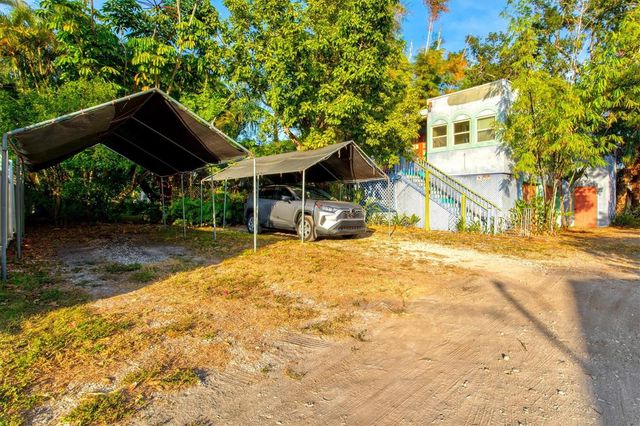 2121 7TH AVENUE W, Bradenton, FL 34205