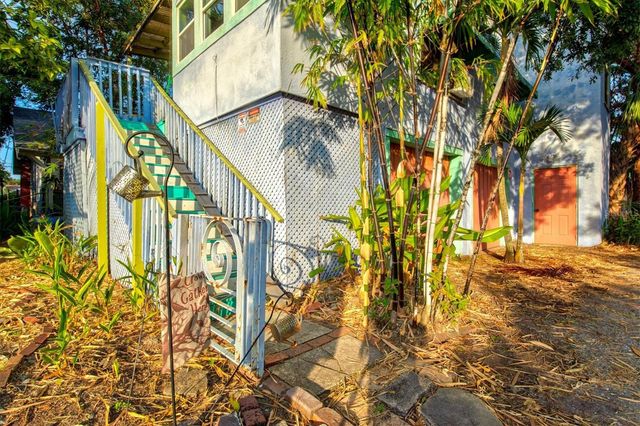 2121 7TH AVENUE W, Bradenton, FL 34205