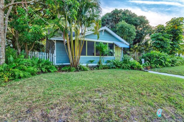 2121 7TH AVENUE W, Bradenton, FL 34205