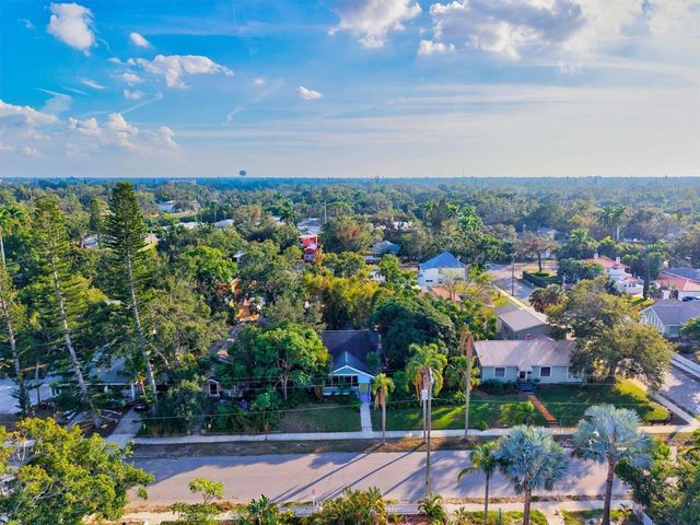 2121 7TH AVENUE W, Bradenton, FL 34205