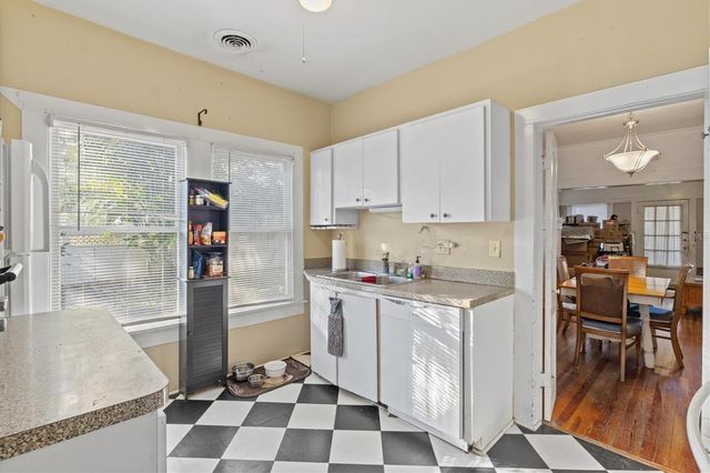 2121 7TH AVENUE W, Bradenton, FL 34205