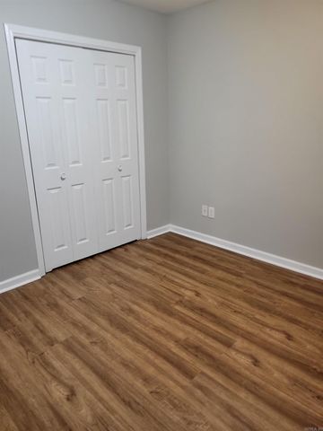303 W Valentine Road, Jacksonville, AR 72076
