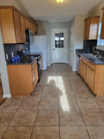 303 W Valentine Road, Jacksonville, AR 72076