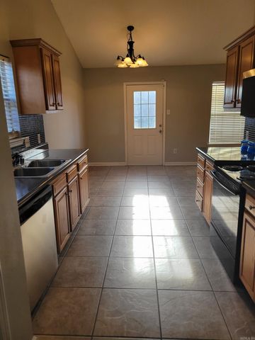 303 W Valentine Road, Jacksonville, AR 72076