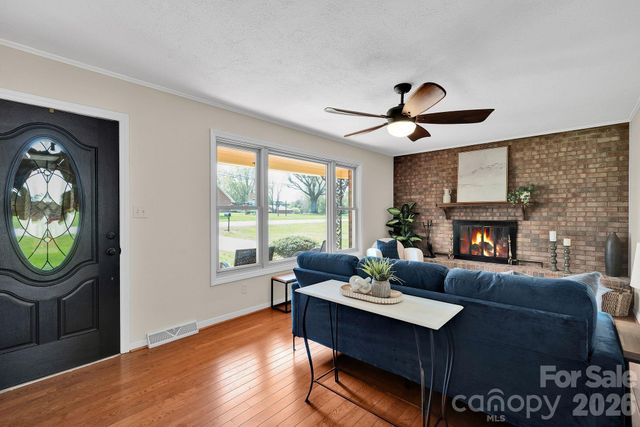 1411 E Maiden Road, Maiden, NC 28650