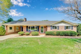 1411 E Maiden Road, Maiden, NC 28650