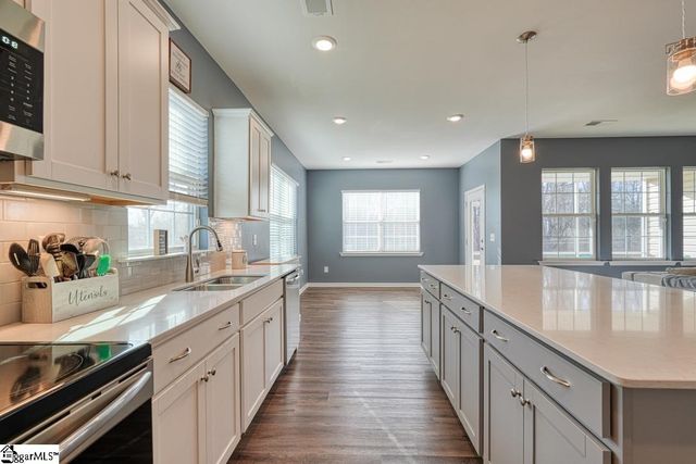 542 New Cut Meadows Road, Inman, SC 29349