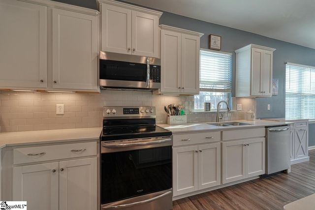 542 New Cut Meadows Road, Inman, SC 29349