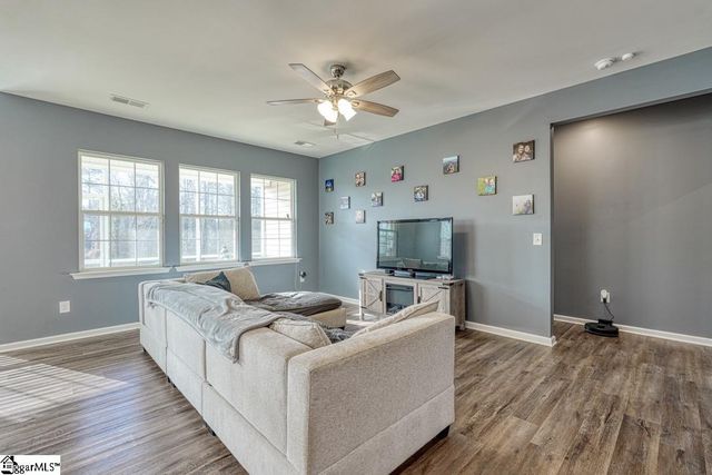 542 New Cut Meadows Road, Inman, SC 29349