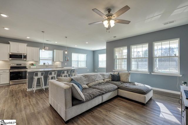 542 New Cut Meadows Road, Inman, SC 29349