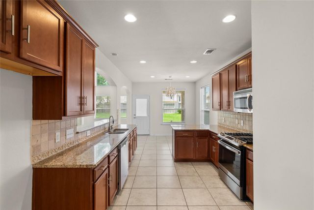 6407 Pine Rest Drive, Spring, TX 77389