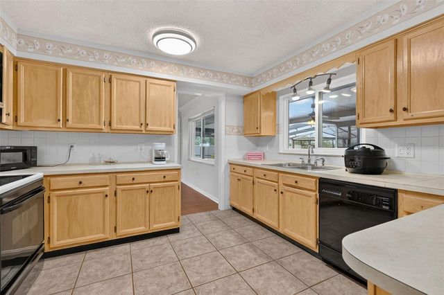 241 S 7TH ST, Lake Hamilton, FL 33851