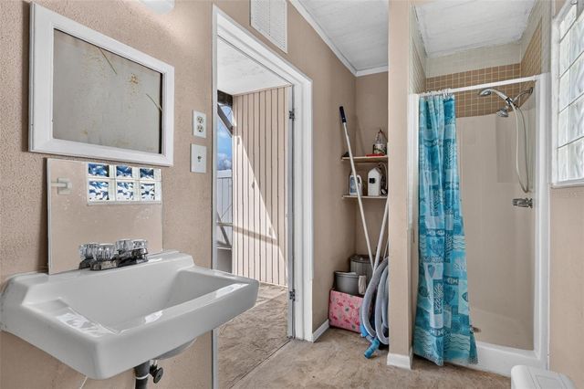 241 S 7TH ST, Lake Hamilton, FL 33851