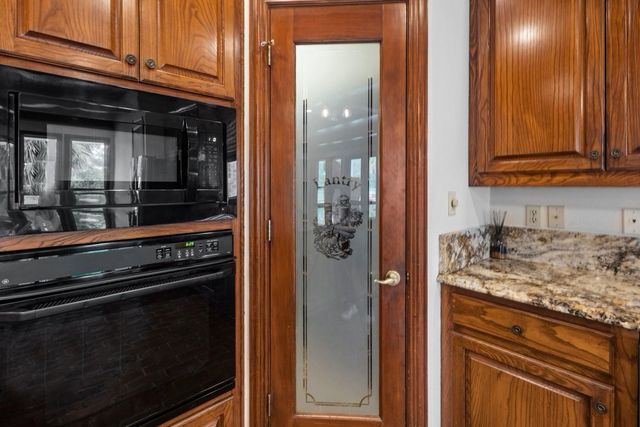 27076 Interstate 10, Winnie, TX 77665