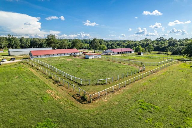 6867 Airport Rd, Bonnerdale, AR 71933