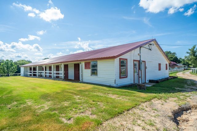 6867 Airport Rd, Bonnerdale, AR 71933