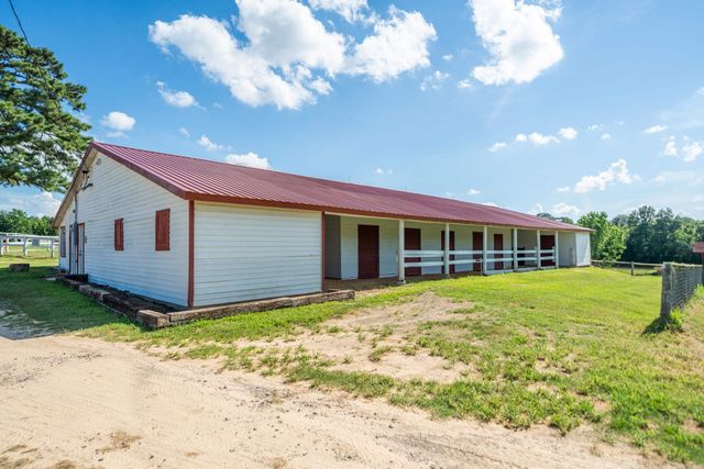 6867 Airport Rd, Bonnerdale, AR 71933