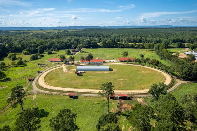 6867 Airport Rd, Bonnerdale, AR 71933