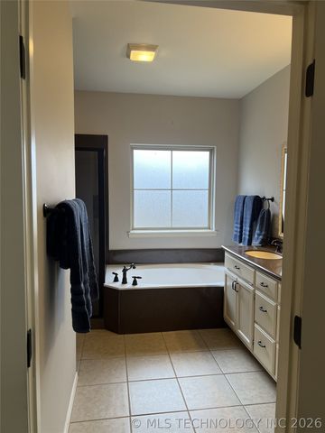 17005 E 48th Street, Tulsa, OK 74134