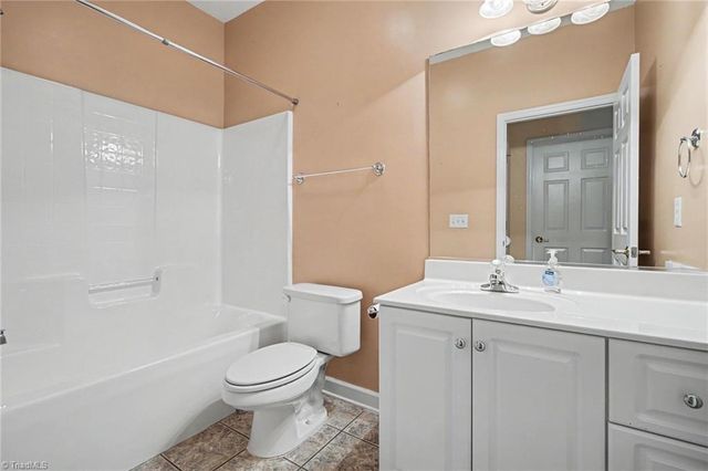 433 Peace Rollins Court, Kernersville, NC 27284