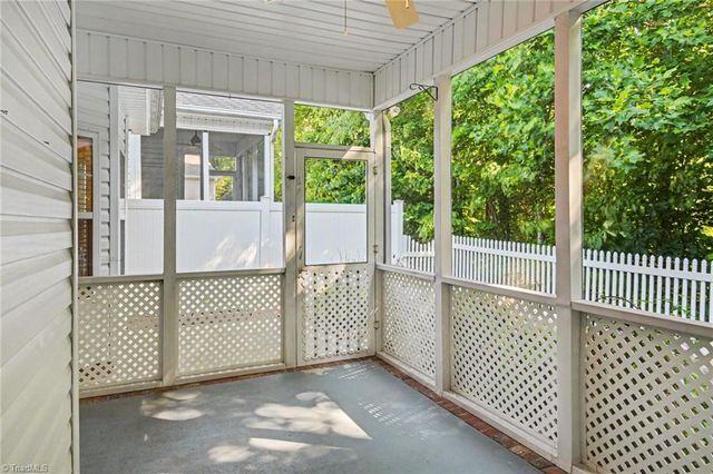 433 Peace Rollins Court, Kernersville, NC 27284