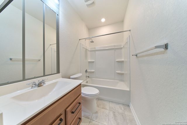 4466 Tivoli Dr, Converse, TX 78109
