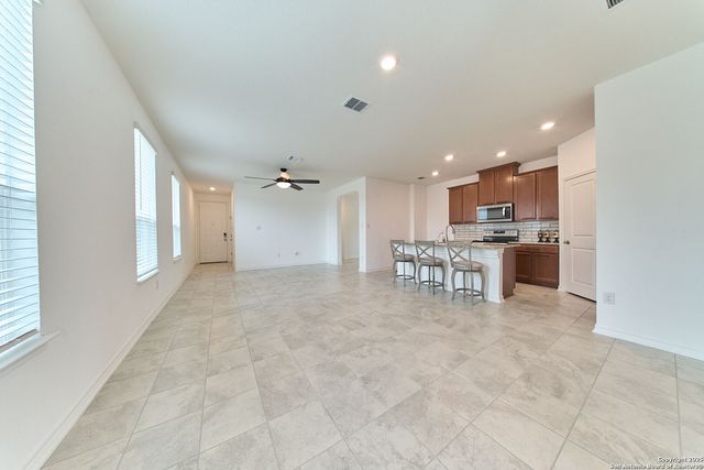 4466 Tivoli Dr, Converse, TX 78109