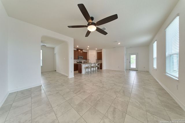 4466 Tivoli Dr, Converse, TX 78109