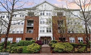 501 KING FARM BLVD #207, Rockville, MD 20850