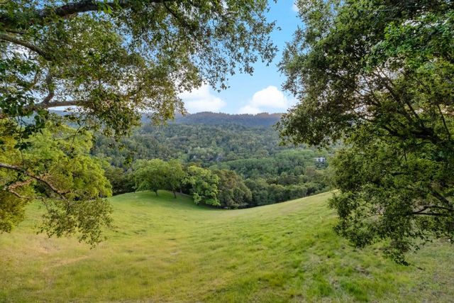 8 Hawkview Street, Portola Valley, CA 94028