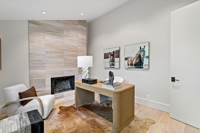 8 Hawkview Street, Portola Valley, CA 94028