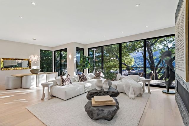 8 Hawkview Street, Portola Valley, CA 94028