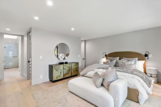 8 Hawkview Street, Portola Valley, CA 94028