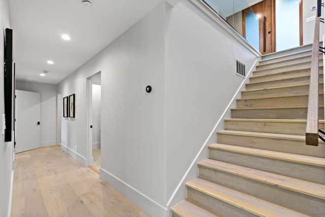 8 Hawkview Street, Portola Valley, CA 94028