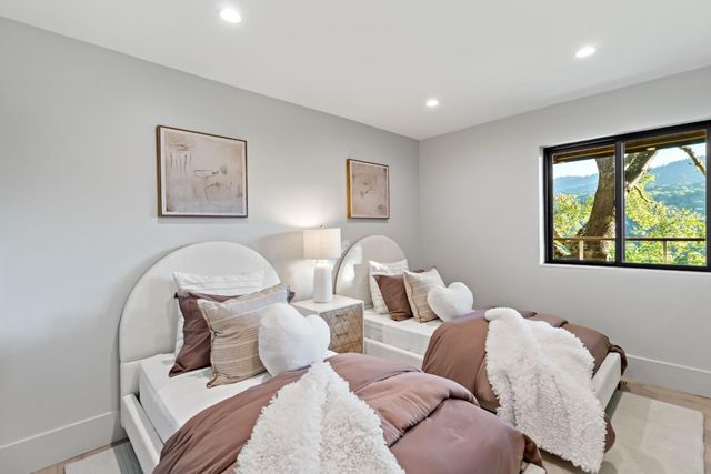 8 Hawkview Street, Portola Valley, CA 94028