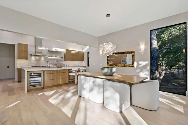 8 Hawkview Street, Portola Valley, CA 94028